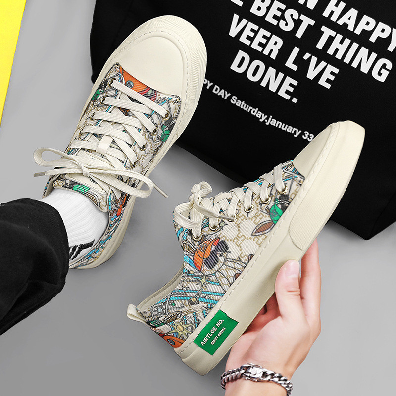 2024. gada jauni modes apavi vīriešiem Audekla ikdienas apavi Pavasara tendences Print Plakanie skeitborda apavi jauniešu šņorējamās kedas