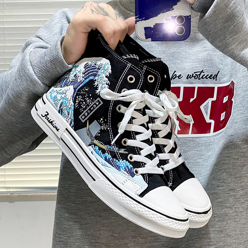 HKDQ jauni rudens augstas augšdaļas vīriešu audekla apavi Modes apdruka balti vīriešu vulkanizācijas apavi Neslīdoši vīriešu ikdienas skeitborda čības