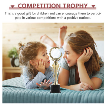 Награда за трофей Трофеи за универсално състезание Възрастни Златна чаша за награда Пластмасов победител Деца за игра Дете