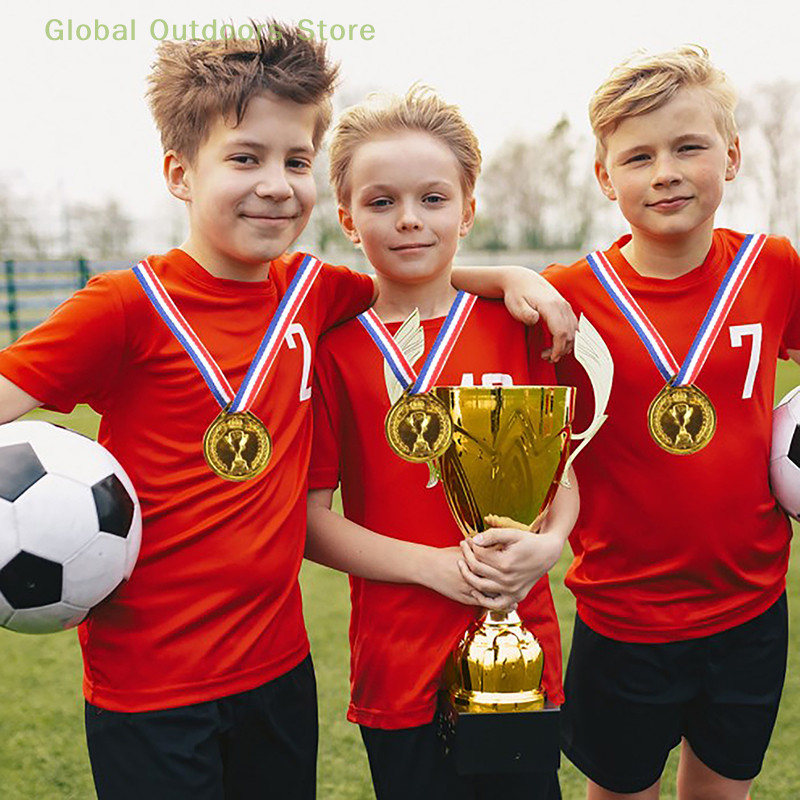 10 gab. Bērni, bērni, viltus zelts, plastmasas uzvarētāju medaļas, sporta spēles, balvas, balvas Rotaļlietas bērniem ballītei filmu rekvizītu mirdzoša medaļa