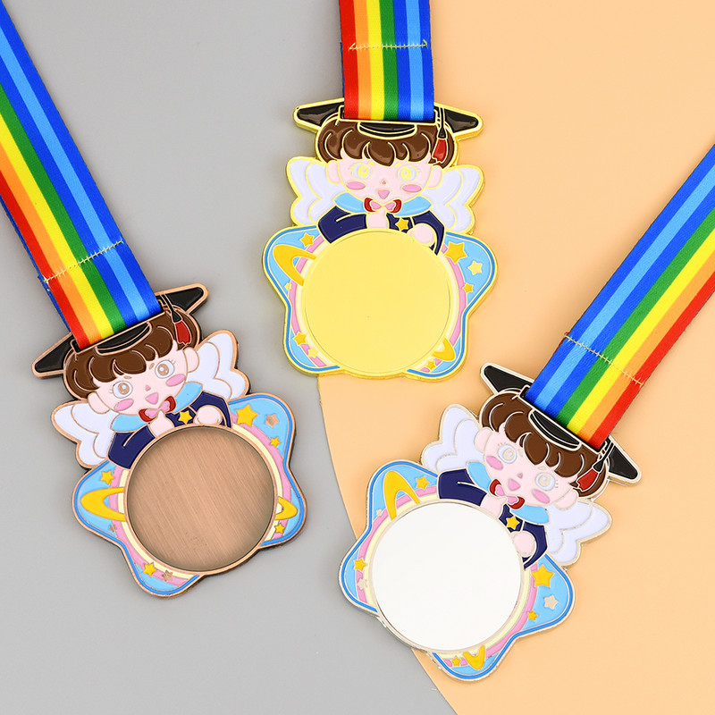 1 gab. Bērnu medaļa Bērnu zelta medaļas Uzvarētāja balvas medaļas Bērnu ballīšu spēles Balvas Balvas Medaļa Skolas sporta suvenīri Dāvana