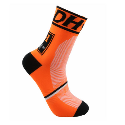 DH Sports Nove biciklističke čarape vrhunske kvalitete Profesionalne marke Sportske čarape Prozračne biciklističke čarape za utrke na otvorenom Velike veličine Muškarci Žene