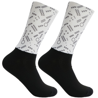 21 värvi Uus materjal Jalgrattasokid Naljakad Libisemisvastased Mehed Naised Jalgrattasokid Libisemiskindlad Sport Jooksmine Matkasokid