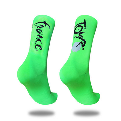 Sievietēm krāsainas riteņbraukšanas zeķes Vīriešu čempions 2023 Stripes Sports Jaunas elpojošas kompresijas velosipēdu zeķes Calcetines Ciclismo