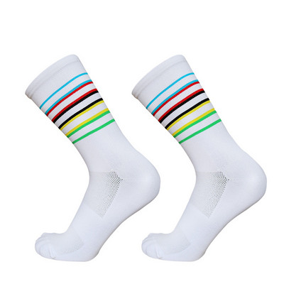 Νέες κάλτσες επαγγελματικού αγώνα ποδηλασίας ριγέ αθλητικές κάλτσες αναπνεύσιμες κάλτσες ποδηλασίας εξωτερικού χώρου άντρες γυναίκες calcetines ciclismo hombre