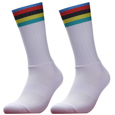 Νέες αντιολισθητικές κάλτσες ποδηλασίας χωρίς ραφή ενσωματωμένο καλούπι υψηλής τεχνολογίας κάλτσες ποδηλάτου συμπίεσης ποδηλάτου για υπαίθριες κάλτσες για τρέξιμο