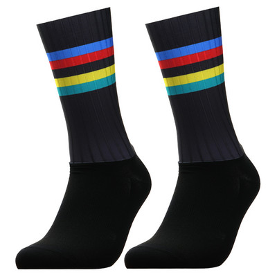 Νέες αντιολισθητικές κάλτσες ποδηλασίας χωρίς ραφή ενσωματωμένο καλούπι υψηλής τεχνολογίας κάλτσες ποδηλάτου συμπίεσης ποδηλάτου για υπαίθριες κάλτσες για τρέξιμο