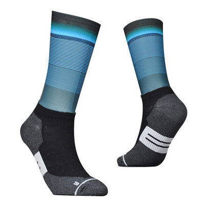 2023. gada jaunas bezšuvju pretslīdes riteņbraukšanas zeķes Profesionālās velosipēdistu komandas Aero Socks Outdoor Sport Road Bicycle Kompresijas zeķes Unisex