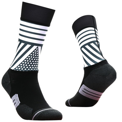 2023. gada jaunas bezšuvju pretslīdes riteņbraukšanas zeķes Profesionālās velosipēdistu komandas Aero Socks Outdoor Sport Road Bicycle Kompresijas zeķes Unisex