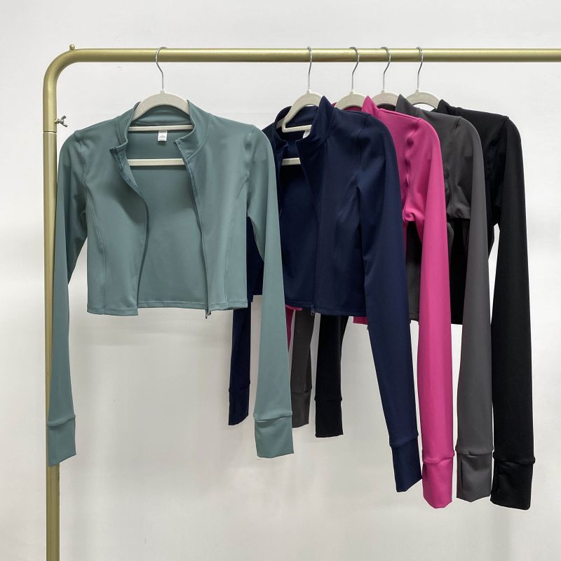 3 tk hingav Quick Dry spordijooga komplekt Mugav riietus Fitness riided naistele Naiste jooksutreeningu riided Spordirõivad