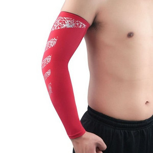 1 Gb Saules aizsardzības roku piedurknes basketbola sporta zālei fitnesa roku siltinātājs riteņbraukšanai, skriešanas kompresijas uzmavas.