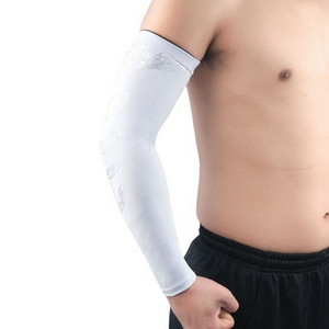 1 Gb Saules aizsardzības roku piedurknes basketbola sporta zālei fitnesa roku siltinātājs riteņbraukšanai, skriešanas kompresijas uzmavas.