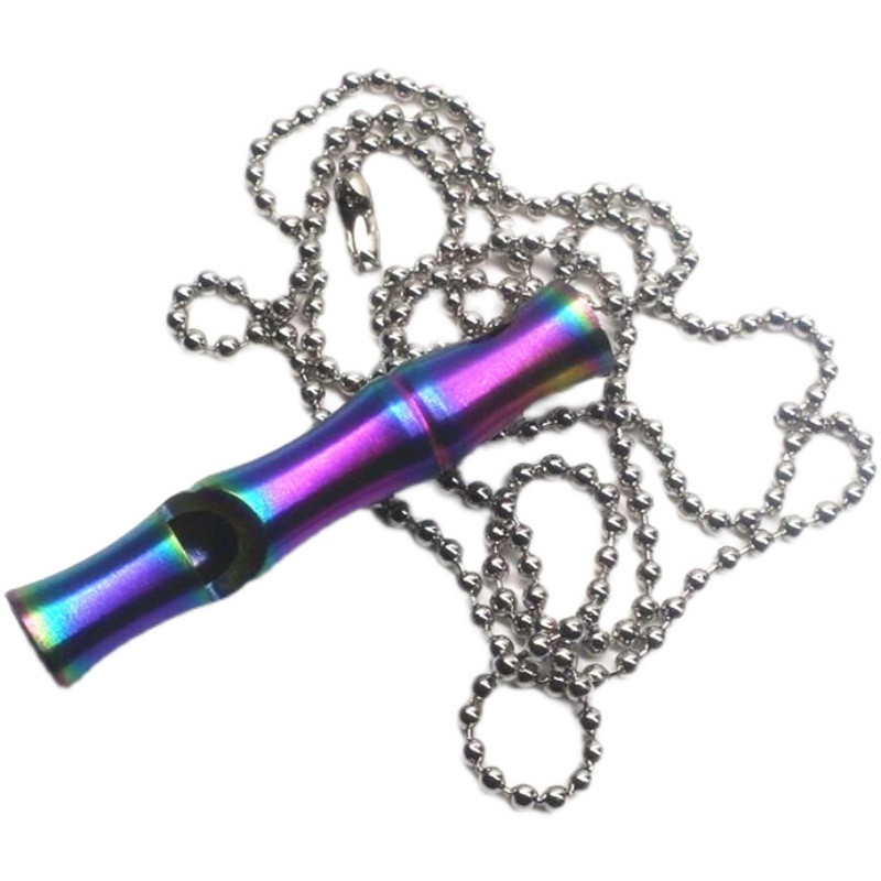 Retro bambusa formas svilpe Augstu decibelu metāla bezpērlīšu svilpe āra izdzīvošanas svilpe tiesneša signāla svilpes atslēgas kulons