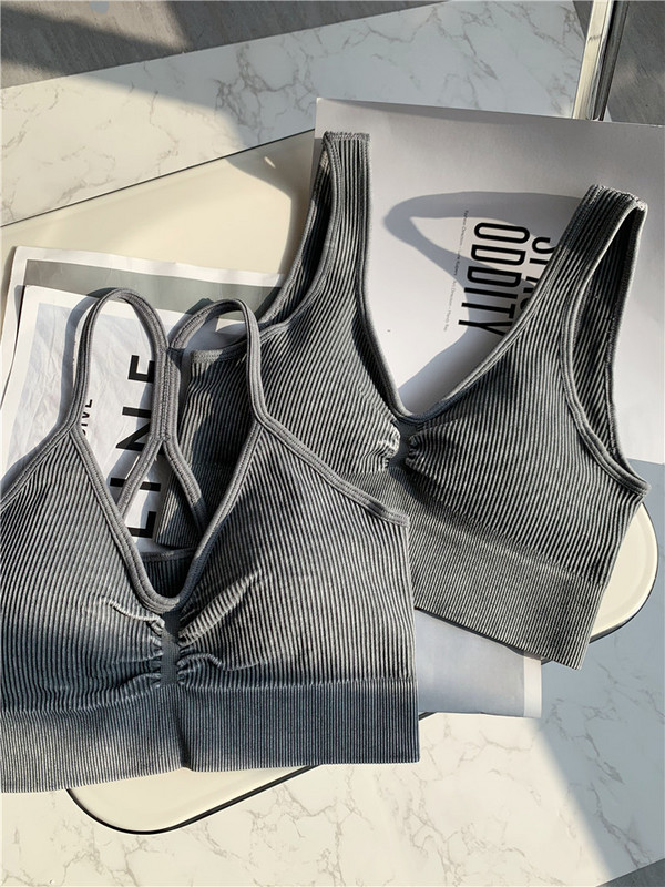 Naiste õmblusteta joogakomplekt Crop Top Spordisärk Lühikesed säärised Riietus Jõusaalirõivad Treening Treeningkostüüm Spordikomplektid Riided