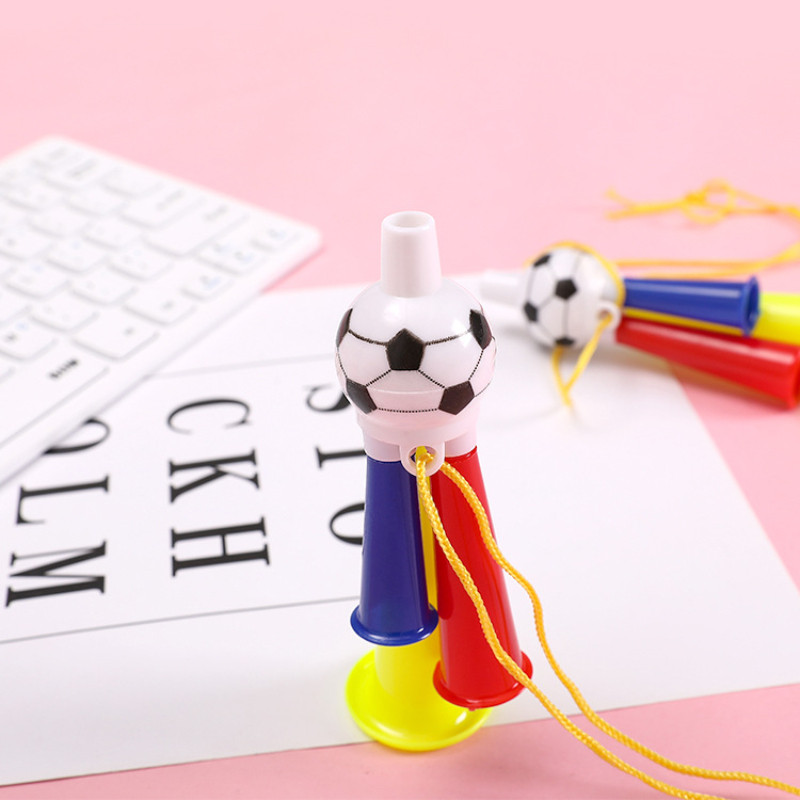 1 PC sporta uzmundrināšanas svilpes sacensību atmosfēras rekvizīti trompetes futbola modelēšanas radošās taures svilpes komandu sporta sīkrīki