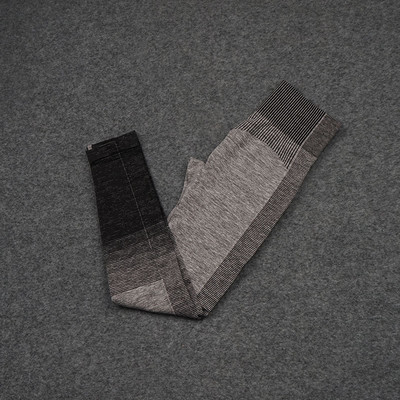 2gab. Bezšuvju Jogas Komplekts Sieviešu sporta apģērbs Treniņu apģērbs Sieviešu Sporta Apģērbi Uzvalki Fitnesa Apģērbi Push Up legingi