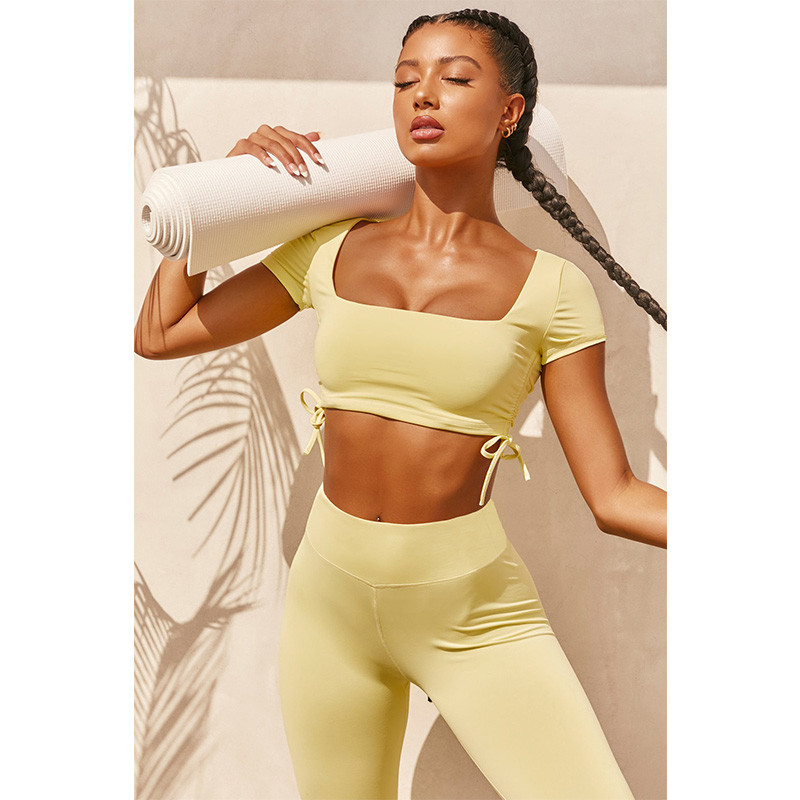 Seljata joogakomplektid Naiste 2-osaline komplekt Naiste treeningriided Jõusaaliriided Õmblusteta spordiülikonnad Lühikesed püksid Komplektid Crop Top komplektid