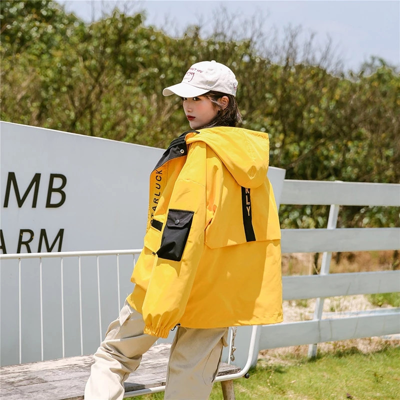 Moteriškos striukės Pavasario rudeniniai paltai, 2022 m. Nauji korėjietiški laisvi BF Retro moteriški drabužiai su gobtuvu, tinkami viršutiniai drabužiai