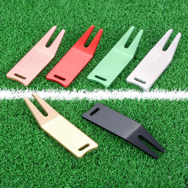 Alumiiniumist painutatud Golf Divot`i remonditööriistade hargiharud Green Pitch muru hooldamiseks/soonte puhastamiseks/märgistamiseks palli treenimiseks