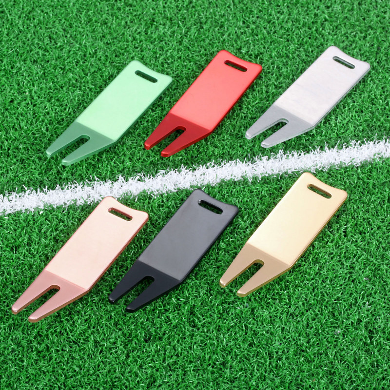 Alumiiniumist painutatud Golf Divot`i remonditööriistade hargiharud Green Pitch muru hooldamiseks/soonte puhastamiseks/märgistamiseks palli treenimiseks