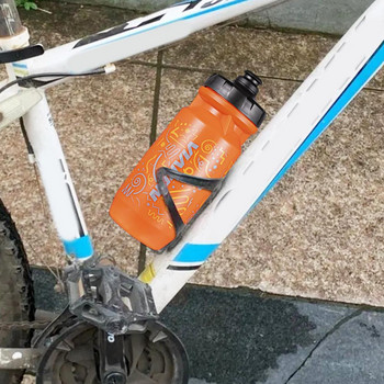 Ποδηλατικό μπουκάλι νερού 550 ml Φορητό στεγανό, ελαφρύ κυρτό σχέδιο ποδηλάτου Εξοπλισμός ποδηλασίας μπουκαλιού νερού