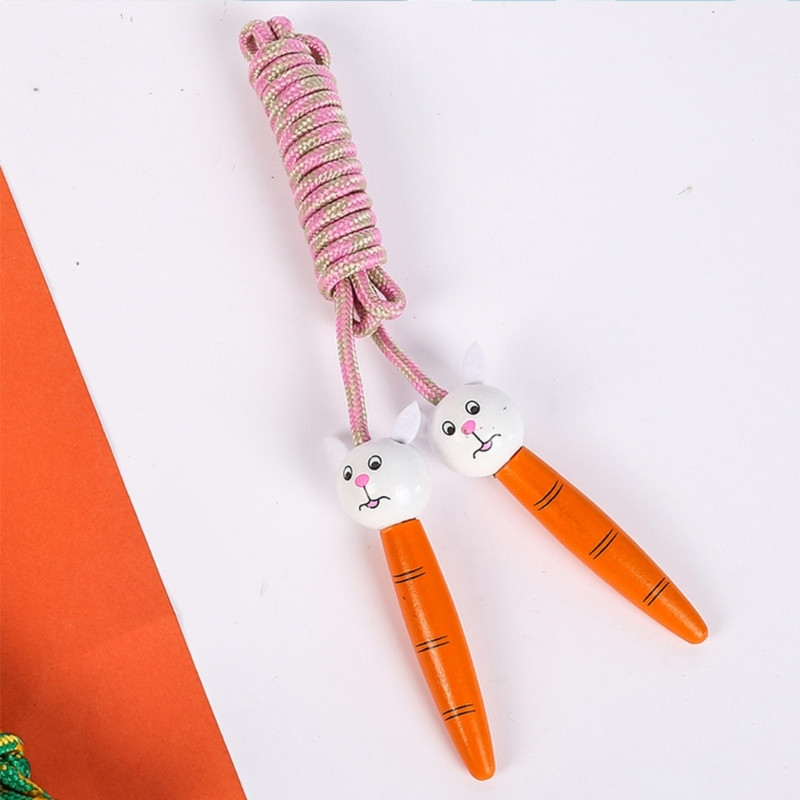 Puust käepidemetega hüppenöör lastele Hüppenöör, mis sobib hästi lastele, õpilastele