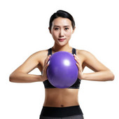 A Pilates gyakorlatok jógához, Pilateshez, Barre-hez, fizikai, nyújtáshoz és Core Fitnesshez javítják a fizioterápiát