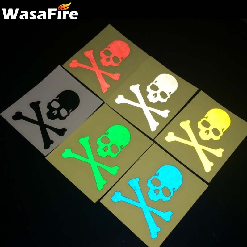 1 DB Fényvisszaverő kerékpármatrica Fluoreszkáló koponya matricák MTB kerékpár fix fogaskerék csontváz matricák Kerékpár kiegészítők