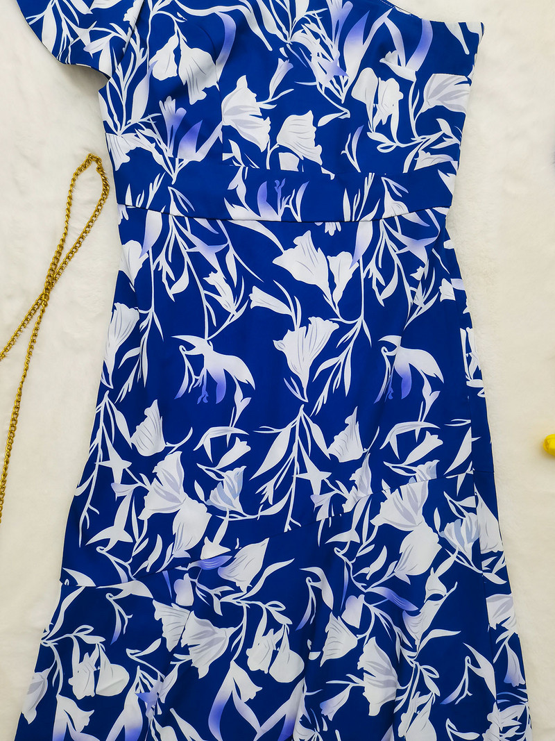 Nyári elegáns nyomtatott egy váll Vintage virágos sötétkék ujjatlan egy vonalú hosszú ruhák női maxi ruhák