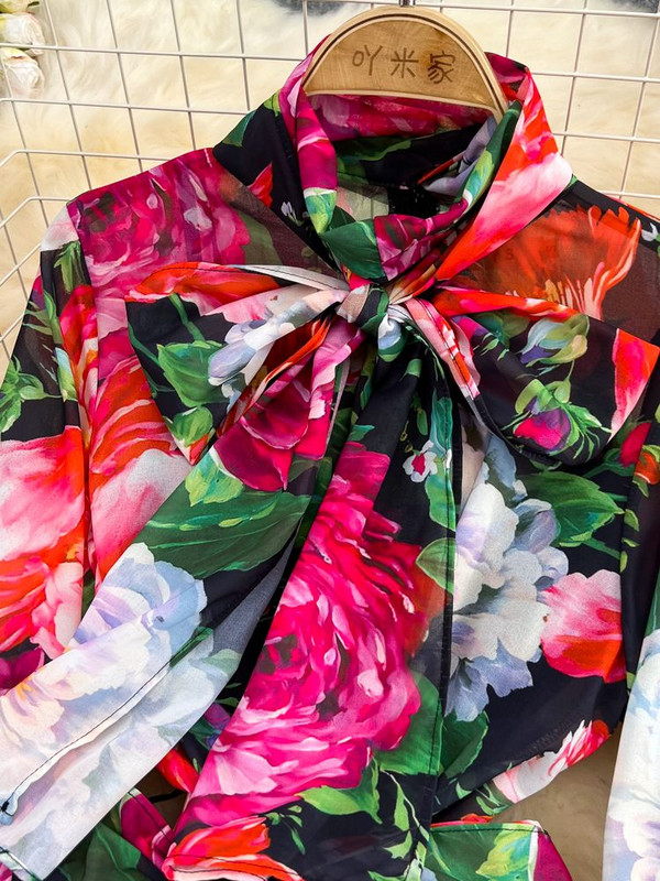 Nyári divat rózsa virágos ruha női garbó masni gallér hosszú ujjú virágmintás sifon fűzős Runway Party Vestidos