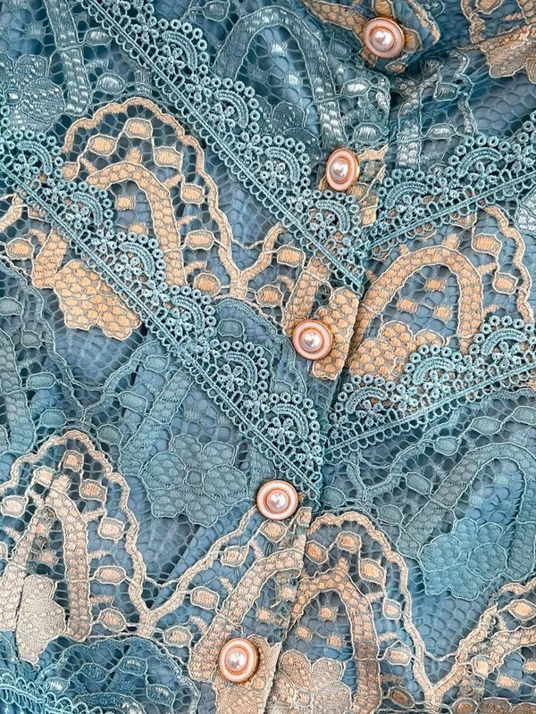 Őszi divat kampós virág hímzés üreges csipke midi ruha, női elegáns, állógallér