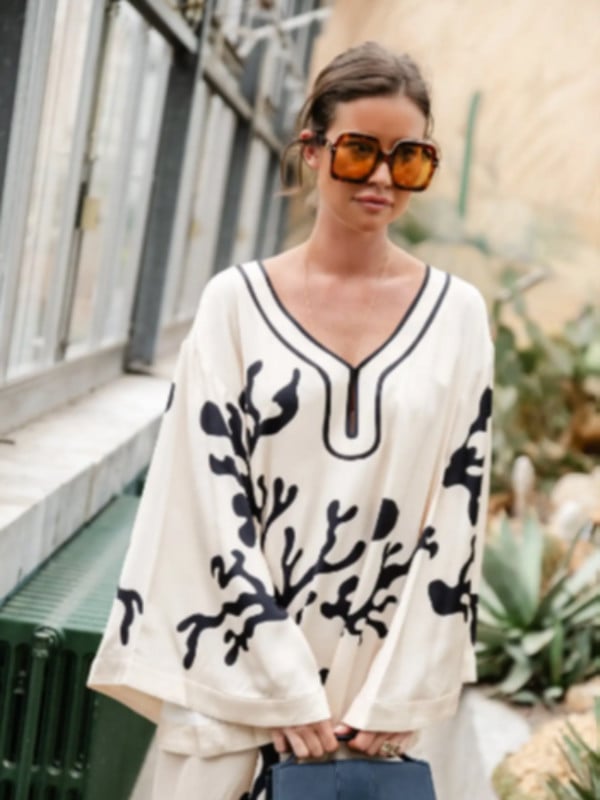 Új V nyakú, vájt szatén mintás maxi ruha női alkalmi hosszú ujjú, osztott köntös 2024 elegáns női High Street ruha Vestidos