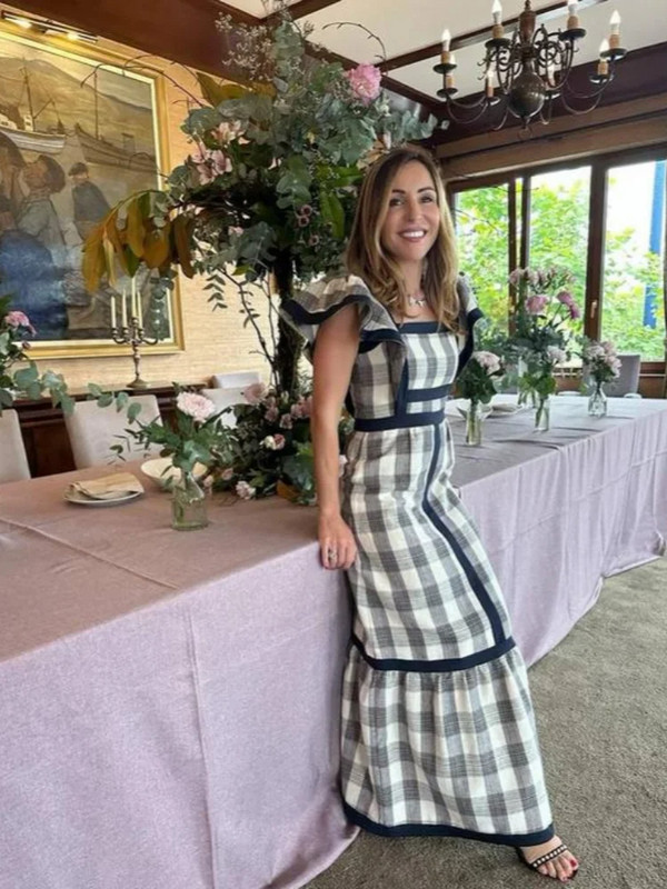 Elegáns mintás csíkos hosszú ruha, női négyszögletes gallér, repülő ujjú, divatos női ruhák 2024 tavaszi nyár utcai hölgyköntös