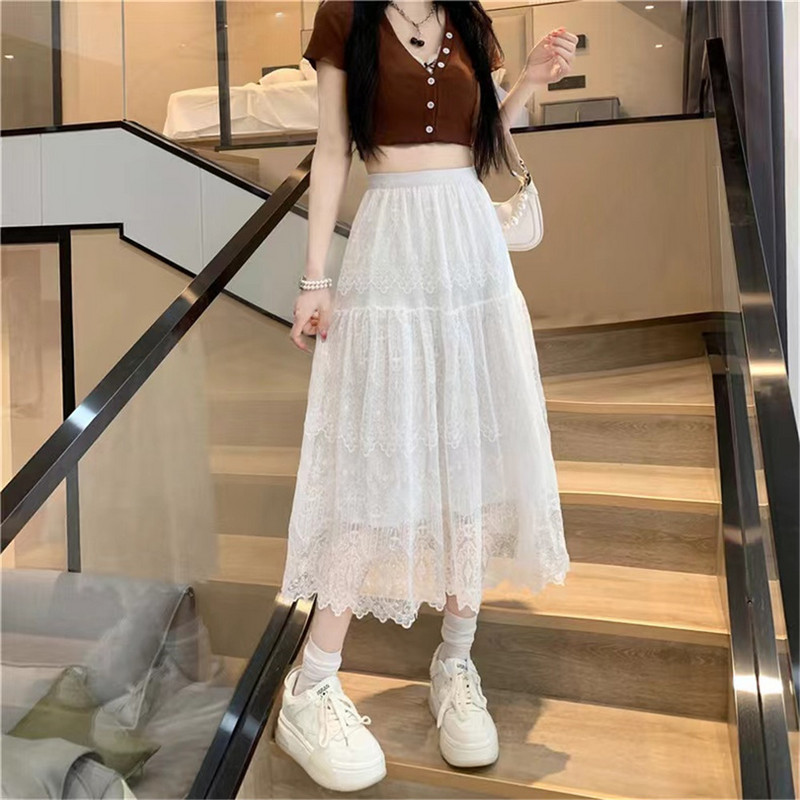 Fehér csipke fodros tüll szoknya Női tavaszi nyár fekete A-vonalú hosszú szoknya Diákok főiskolai géz üreges Midi hajtogatott szoknya
