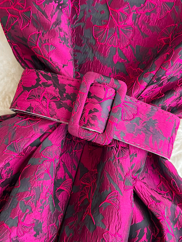 Női Vintage virágos ruhák Nyári vékony, A-vonalú ujjatlan parti ruhák Női Elegáns O-nyakú alkalmi midiruha Vestidos