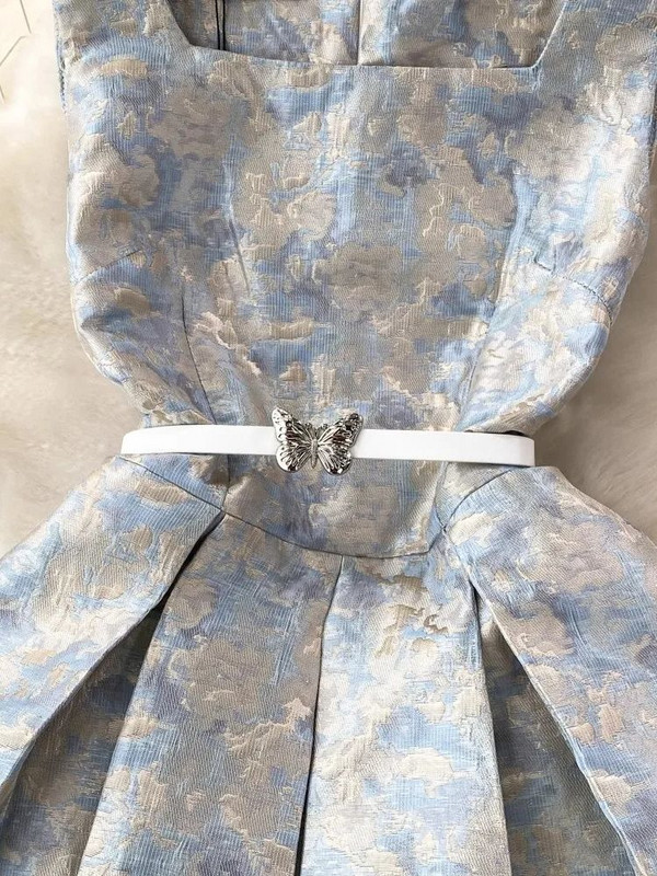 Nyári elegáns virágos Jacquard estélyi buliruha női ujjatlan, négyzet alakú gallérral, cipzárral, pillangós övvel, báli ruhával