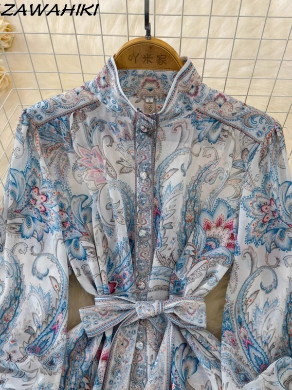 Tavaszi Femme köntös Temperament Vestido Feminino Fashion Sashes Bandage Lantern Sleeve Stand Nyak karcsú derék ruha nőknek