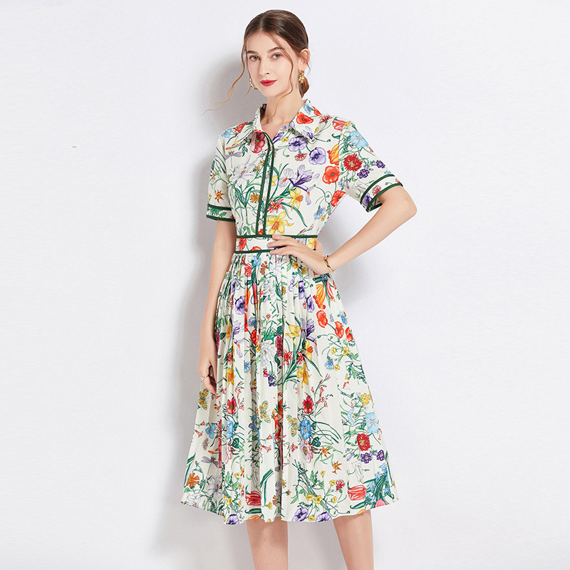 Nyári kifutó pólóruha Női lehajtható nyakú, rövid ujjú, egysoros zöld virágmintás Pliszírozott party Vestidos N8431