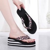 Flip papucsok Női Nyár kint Divat Strand Diák magassarkú vastag talpú papucs női cipő magas 6,5 cm Pantuflas De Mujer