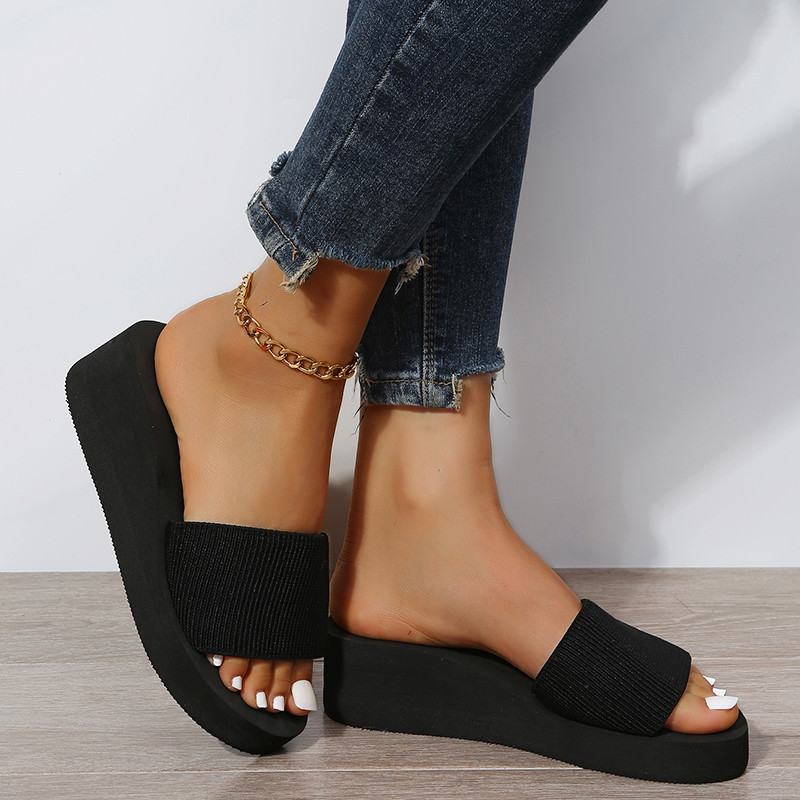 Wedge Heel női papucs 2022 nyár Új Egyszerű női cipők divatos középsarkú szandálok és papucsok beltéri papucsok női