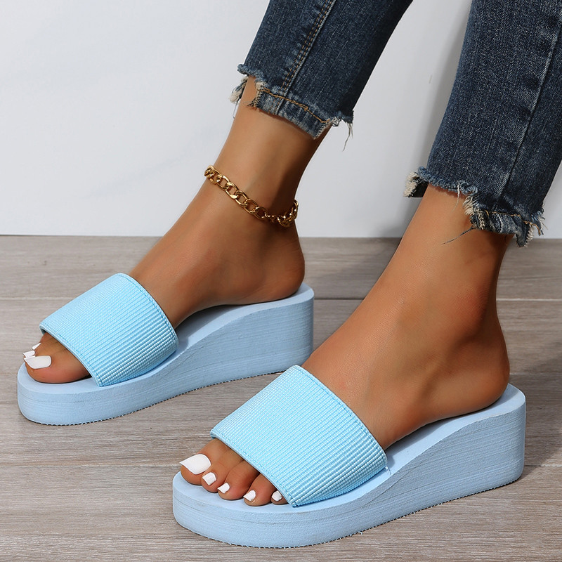 Wedge Heel női papucs 2022 nyár Új Egyszerű női cipők divatos középsarkú szandálok és papucsok beltéri papucsok női