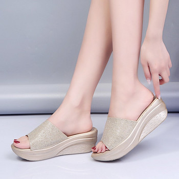 Удобни чехли Дамски лято 2022 г. Нова дебела подметка Джапанки с отворени пръсти Дамска мода Едноцветни сандали Дамски