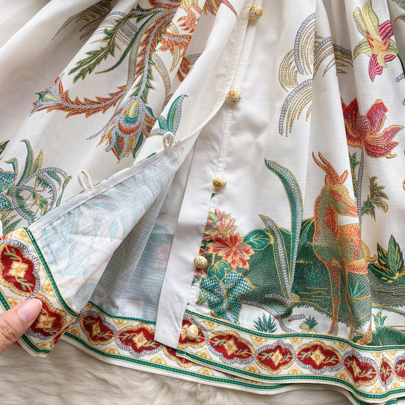 Kora tavasz – ünnepi stílusú, V-nyakú, redős lámpás ujjú, vintage mintás miniruha