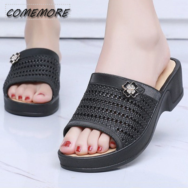 Γυναικεία παπούτσια Καλοκαίρι 2023 Νέες γυναικείες παντόφλες με τακούνι πλαγιάς Πλατφόρμα Σανδάλια μόδας παραλίας Σαγιονάρες αναπνεύσιμα casual γυναικεία παπούτσια