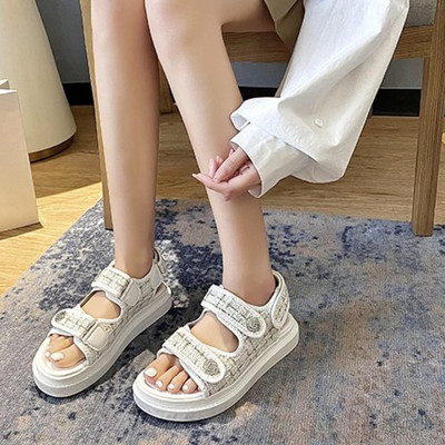 2023 Sandale de modă pentru femei Vară Nouă Broderie plată Casual Pantofi de designer roman Sandal cu platformă