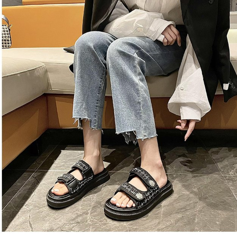 2023 Sandale de modă pentru femei Vară Nouă Broderie plată Casual Pantofi de designer roman Sandal cu platformă