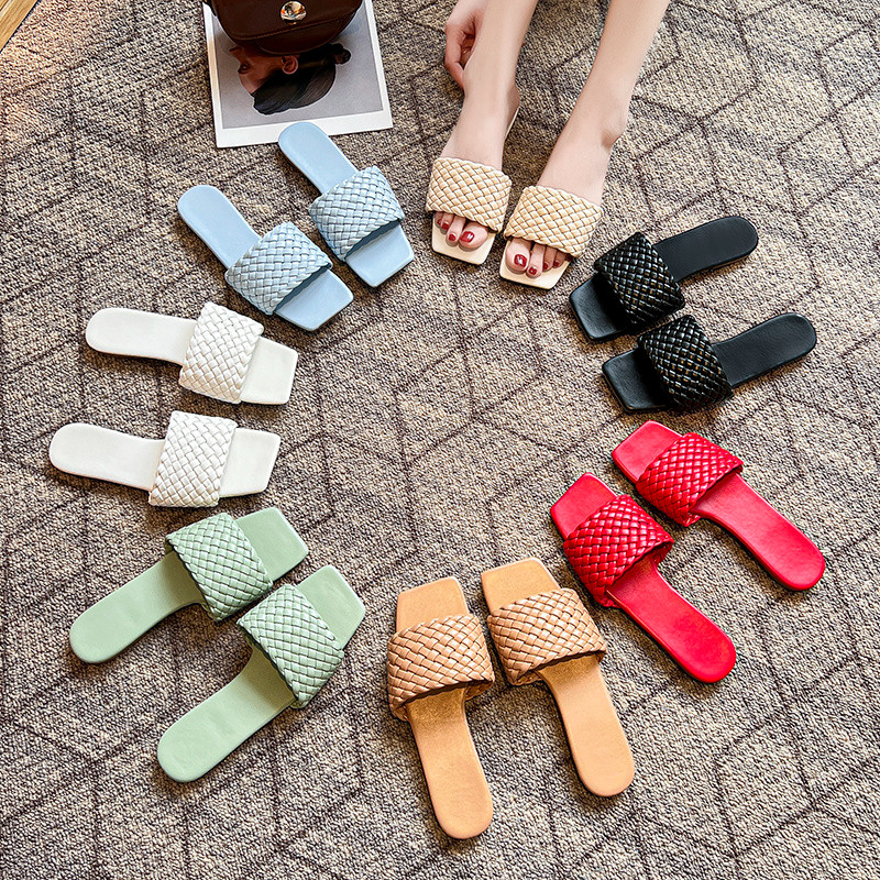Papuci de femei 2024 de vânzare de vară, împletiți sexy, cu vârful pătrat roșu, papuci plat, papuci de casă de modă, papuci de casă pentru interior