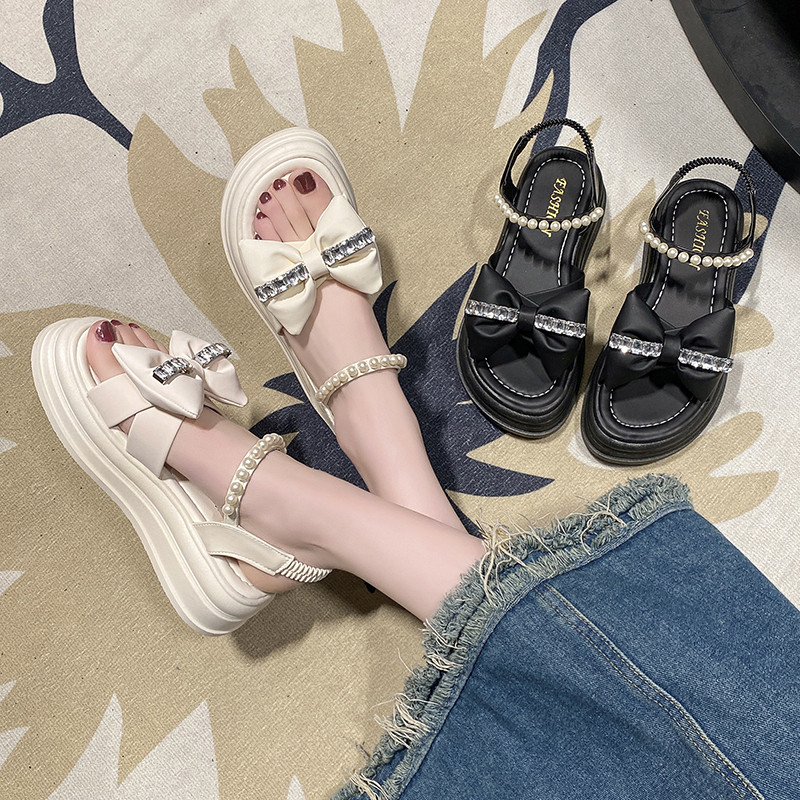Vruće prodavane ženske sandale ljeti, debele potplate, cipele za plažu s bisernim đonom, mekane modne rimske cipele, sandale s platformom