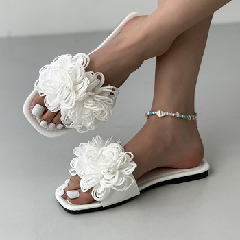 Летни чехли с дантелени цветя за жени Външни плоски чехли Дамски пързалки 2024 Нов корейски дизайн Сандали Бял Червен Зелен Размер 43