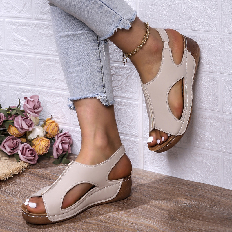 Női középsarkú, platós szandál 2024-es nyári lábujjhegy Alkalmi klumpák Cipők Női Pu bőr ékek Roman Sandalias Mujer